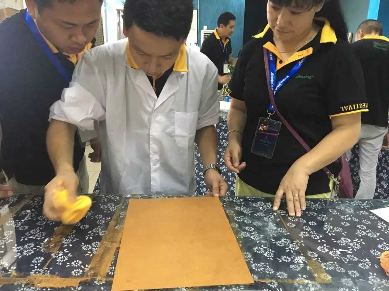 GIOVANNI喬瓦尼藝術(shù)涂料工程師現(xiàn)場(chǎng)解惑 GIOVANNI喬瓦尼藝術(shù)涂料工程師現(xiàn)場(chǎng)解惑
